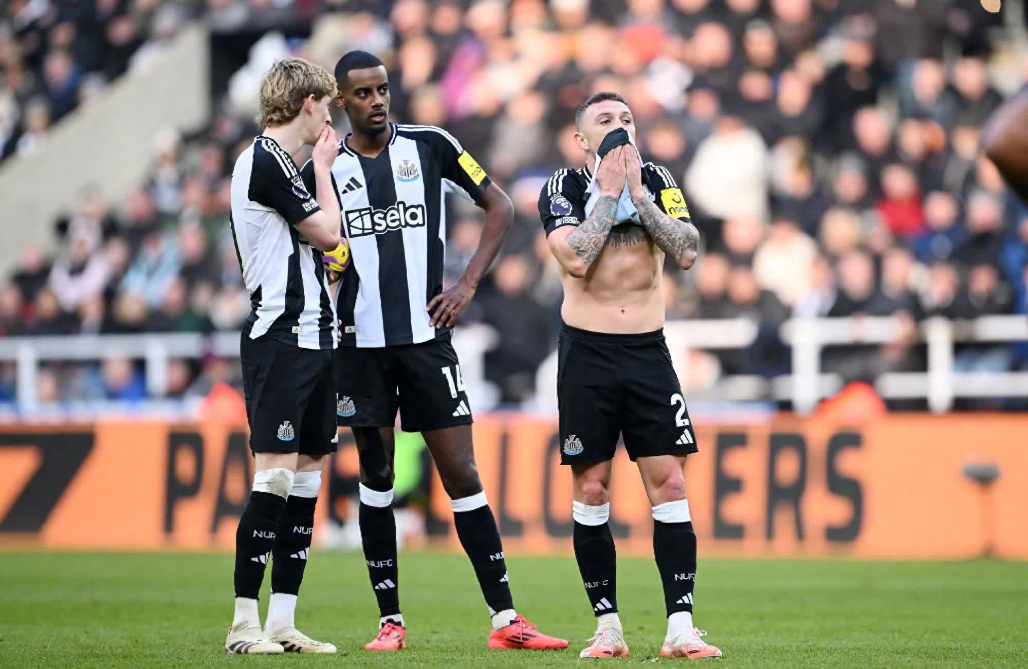 加时末段英超传出新动向；纽卡斯尔远射贴柱；管理层表态：目标明确；更衣室氛围转暖的简单介绍