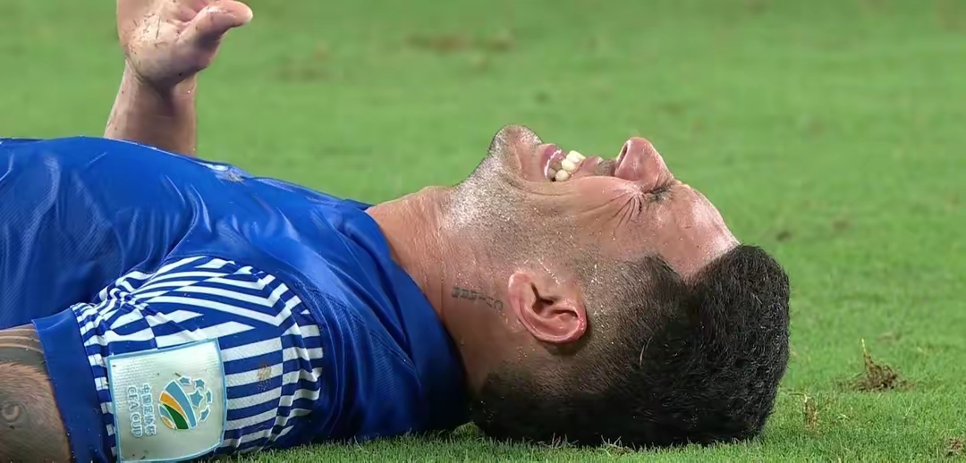 关于上海申花迎法国杯关键赛;转会期绝杀压哨;话题不断;球队文化再被提及的信息 关于上海申花迎法国杯关键赛;转会期绝杀压哨;话题不断;球队文化再被提及的信息