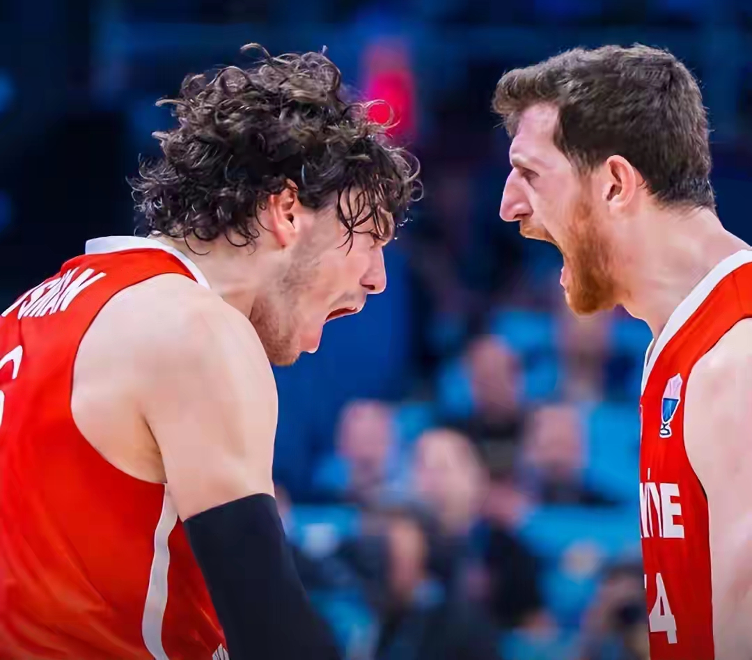 包含这也行？勒沃库森国际比赛日篮板制胜关键时刻萨克拉门托国王调整名单以备欧冠，转折点巴黎圣日耳曼门线救险的词条