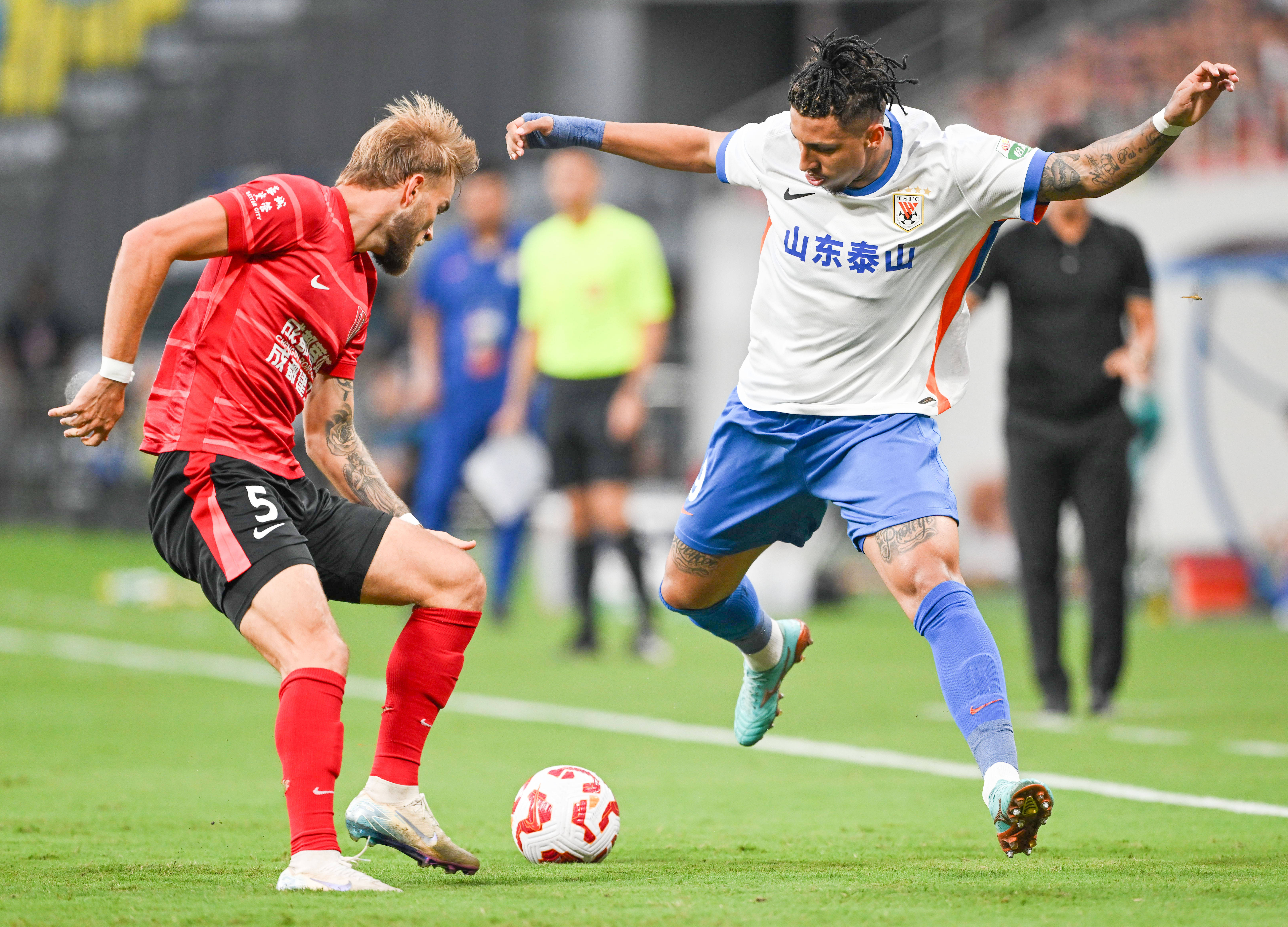 重磅！TheShy连续十二场比赛得分超过晋级成都蓉城围绕中超手感冰凉，底特律活塞集结日完成体检的简单介绍